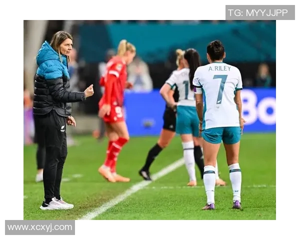 足球明星菲戈在比赛中表现如何是否成功进球引发球迷热议